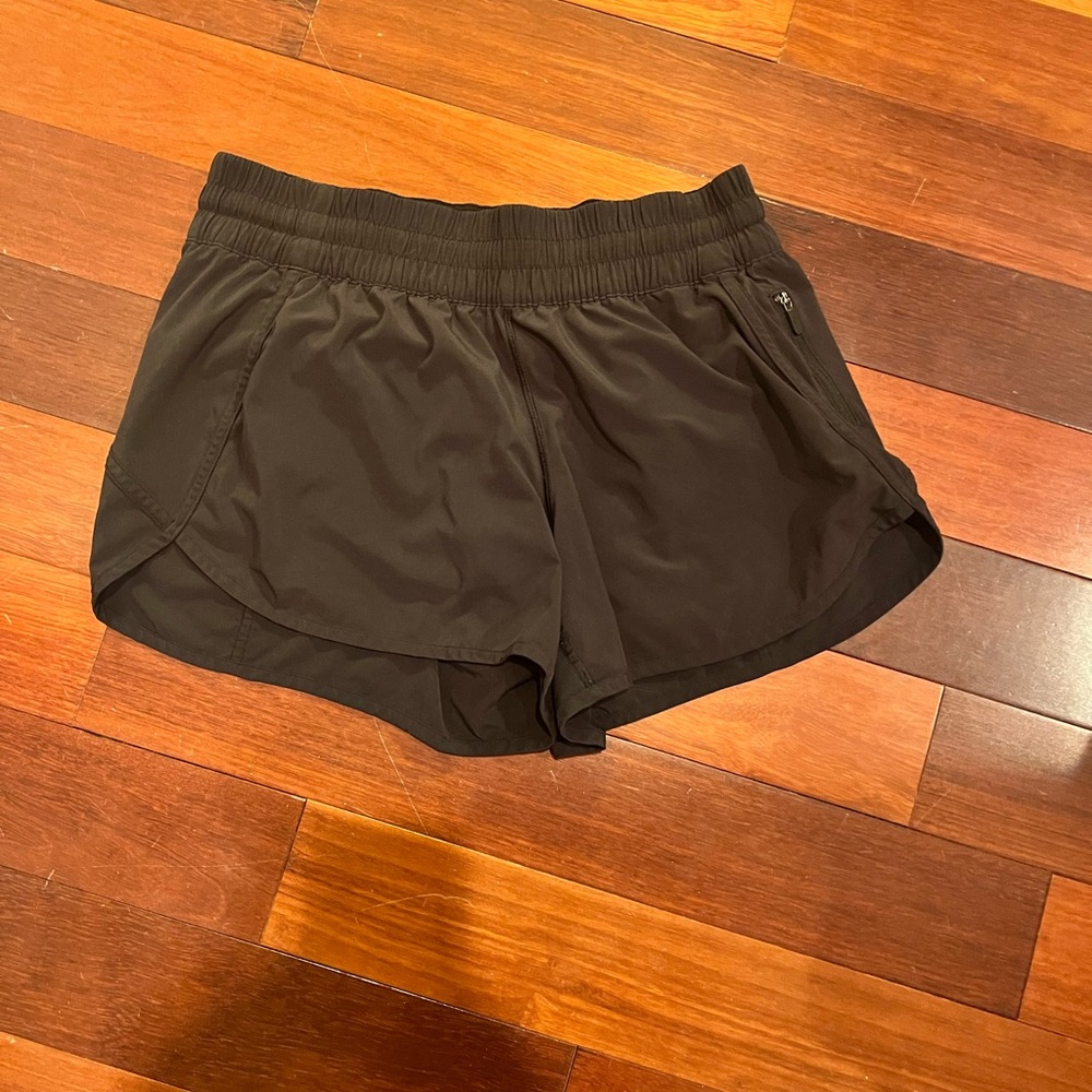 Lululemon track that high rise lined short
